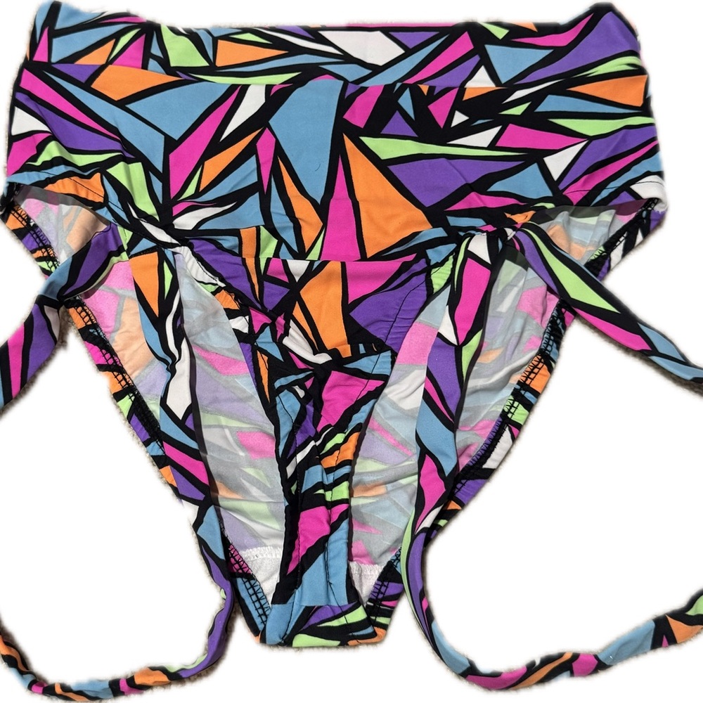 Colorful Geometric Rave Bottoms with Leg Garter